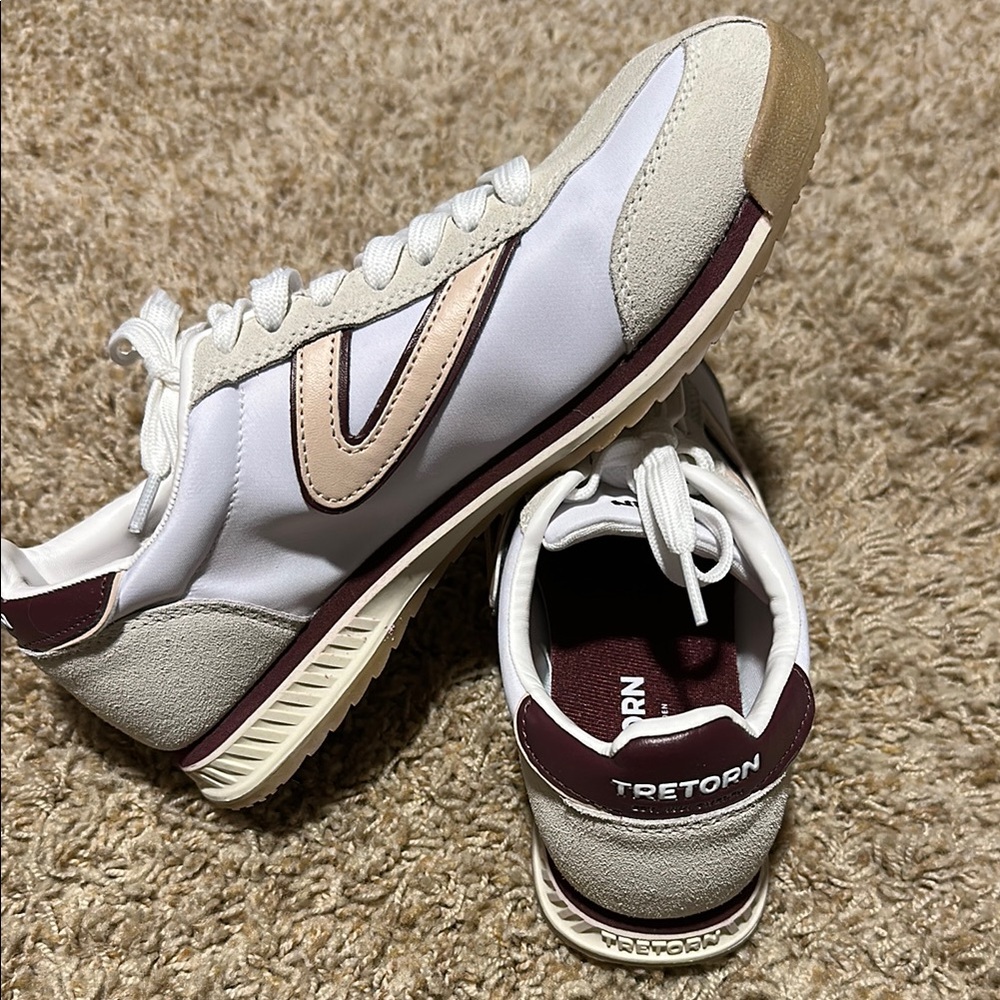 Tretorn Women's White and Cream Sneakers NWOT